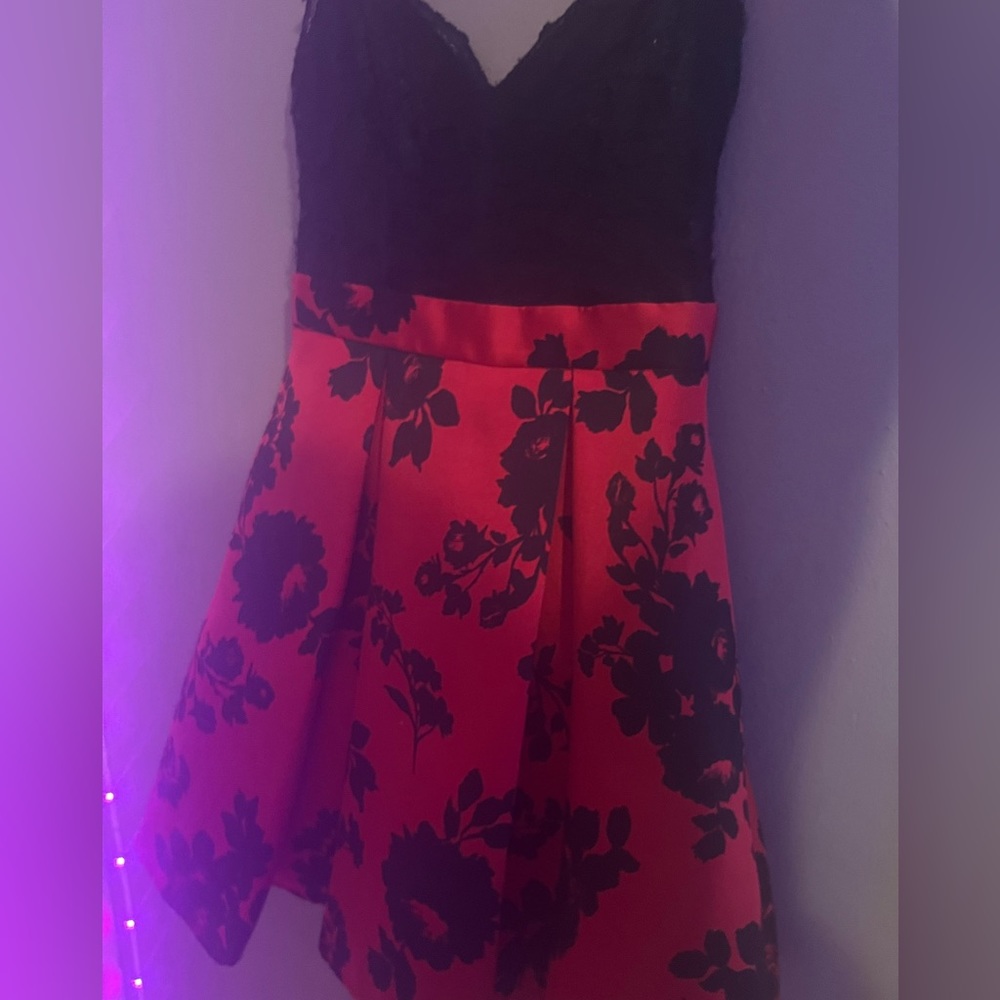red and black dress backless